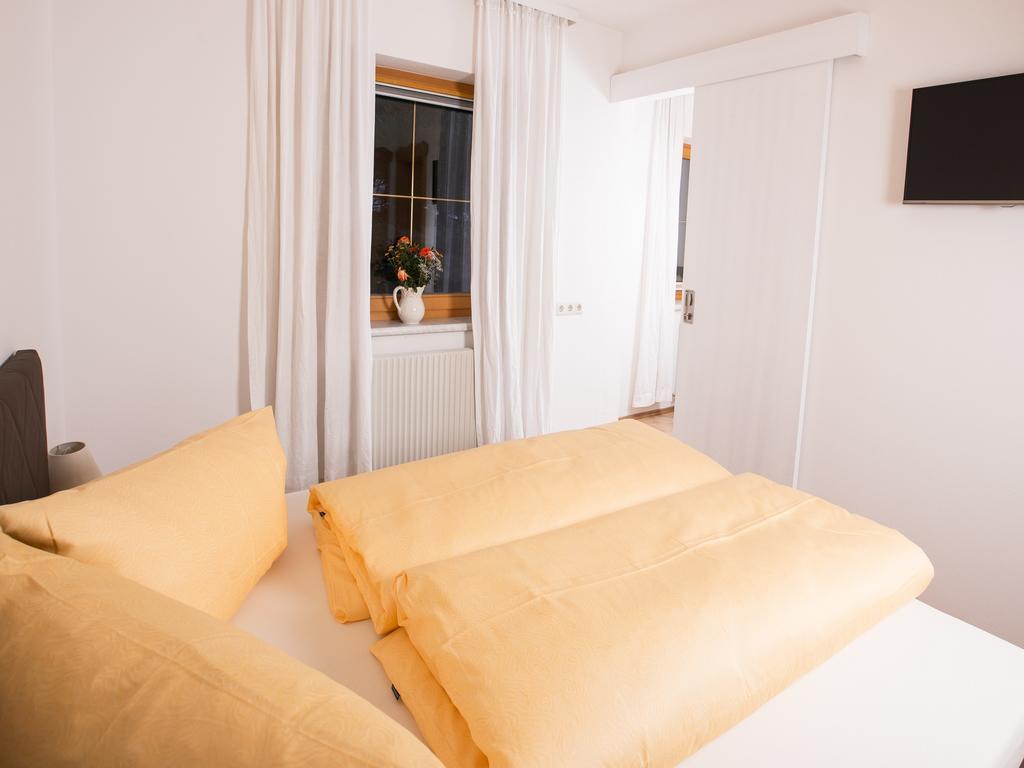 Apart&Chalet Chiara ノイシュティフト・イム・シュトゥーバイタール エクステリア 写真