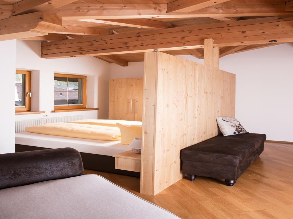 Apart&Chalet Chiara ノイシュティフト・イム・シュトゥーバイタール エクステリア 写真